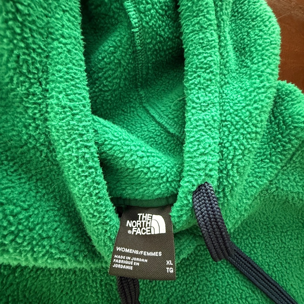 The North Face Vibrant Green Fleece Pullover - Picture 2 of 2